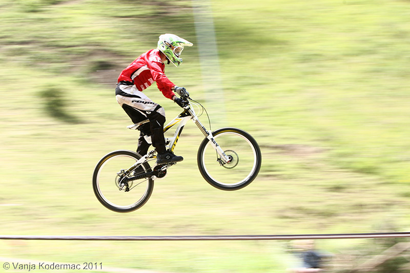 Slovenian DHI Championships 2011 &amp; Slovenian DHI Cup #4 2011