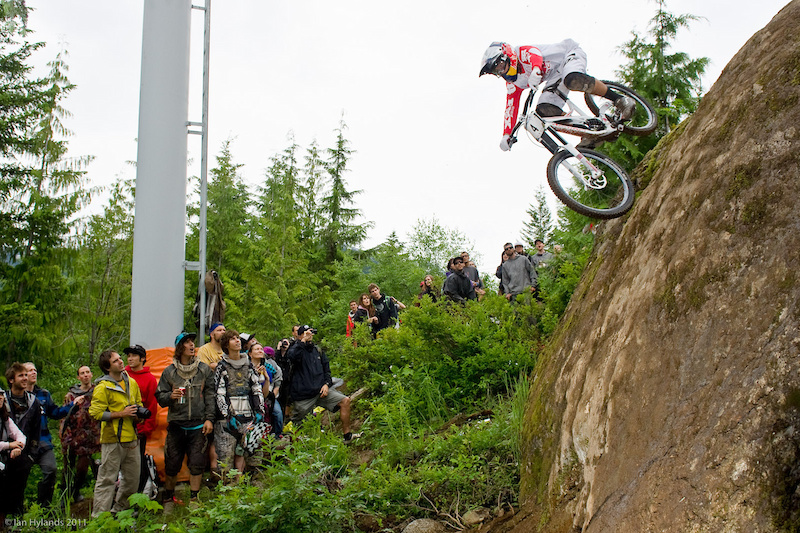 Stevie Smith dropping down Heckle Rock on his way to winning the Canadian Open DH.
