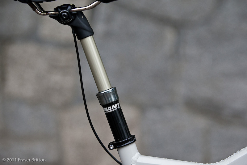 giant contact switch seatpost
