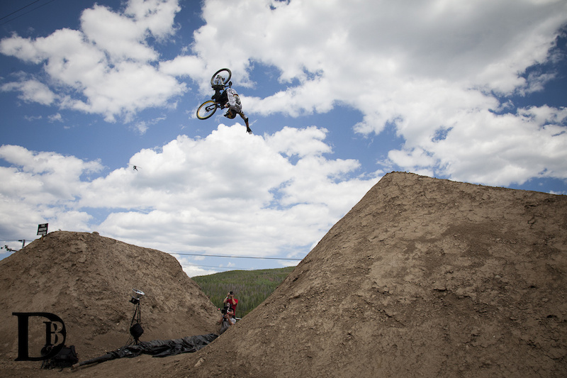 Tuck no front flip