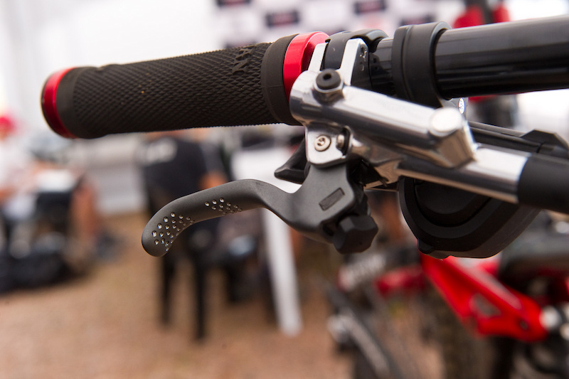 Can you say PROtotype Aaron Gwin is not rocking a standard XTR master cylinder on his Session.