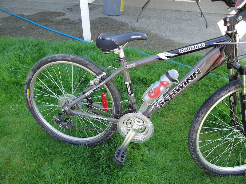 schwinn cadence mountain bike