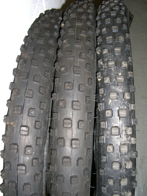 Maxxis Swamp Thing UST 26x2.5 Super Tacky