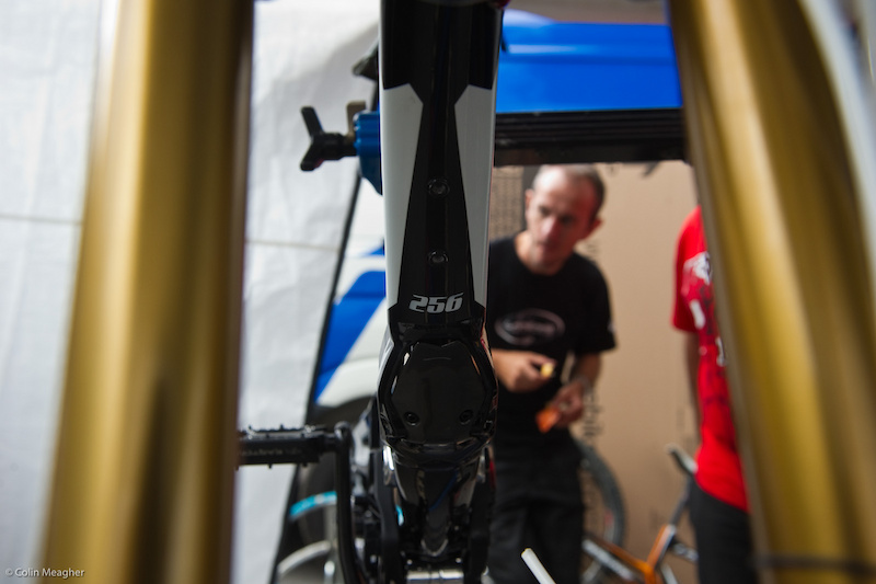 A few Worlds bikes are starting to show up but one off paint jobs are a bit more low key than they have been in years past. Sam Blenkinsop has a Kiwi National team kit look to it courtesy of Jack his mechanic. But the bit Blenki appreciates most is the 256 on the downtube--his plate number from his World Cup win at Schladming a few years back.