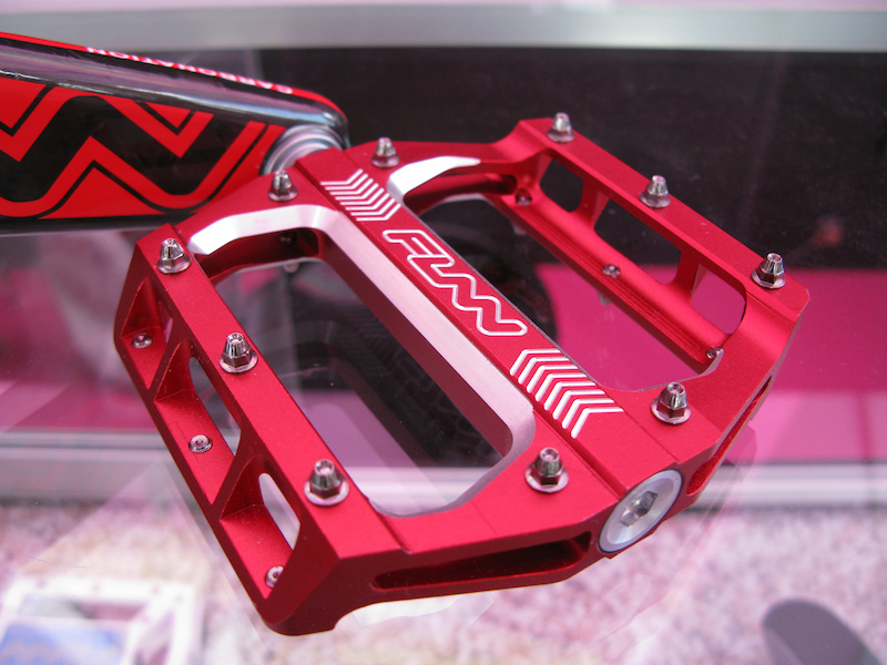 funn flat pedals
