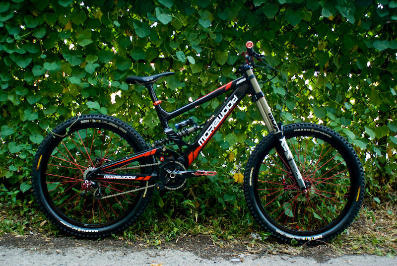 2011 Morewood Makulu Custom Black Powdercoat and Decals  Recently laced to mavic ex823s