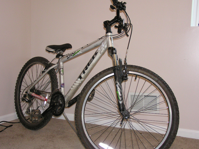 2009 store trek 3700