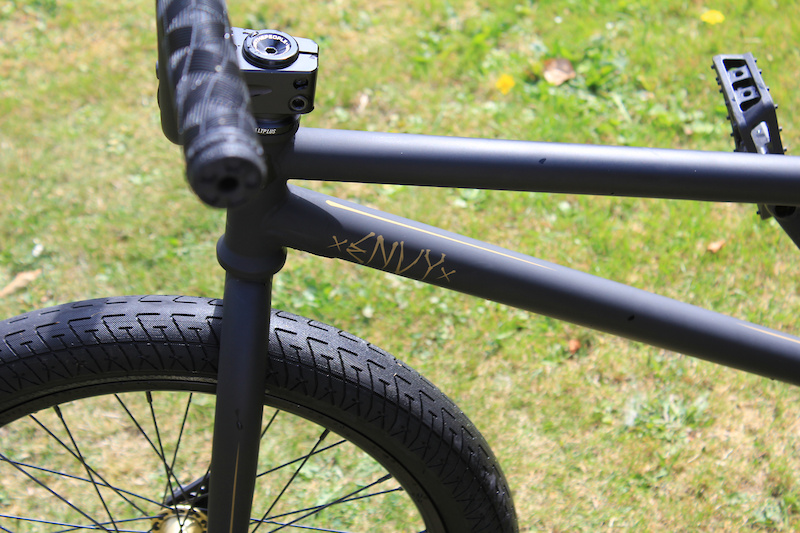 2011 Wethepeople Envy Basically new! ON EBAY!! For Sale