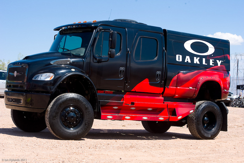 oakley trucking