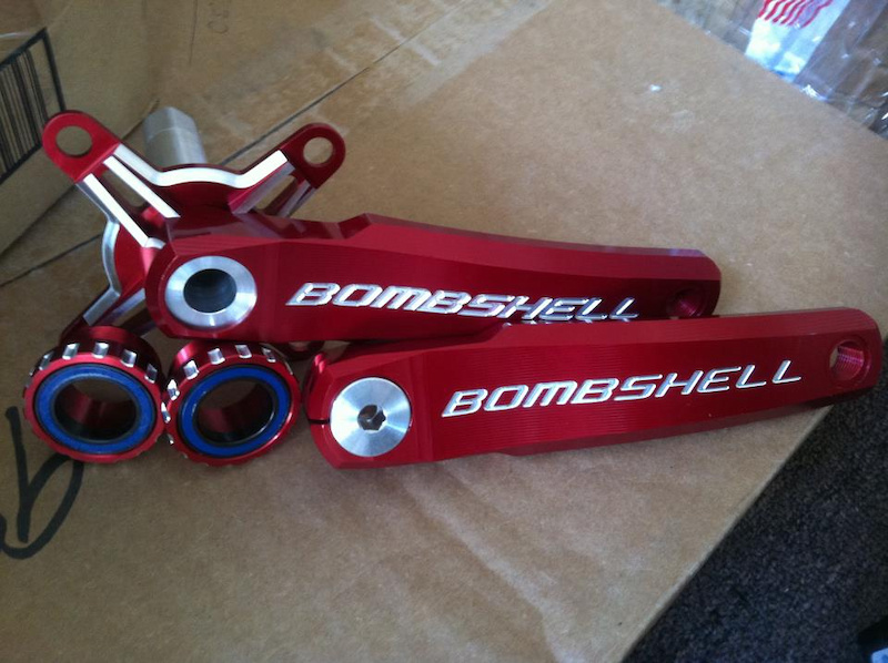 Bombshell Spinnergy 4-Bolt cranks in Red
