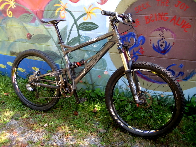 haro sonix mountain bike