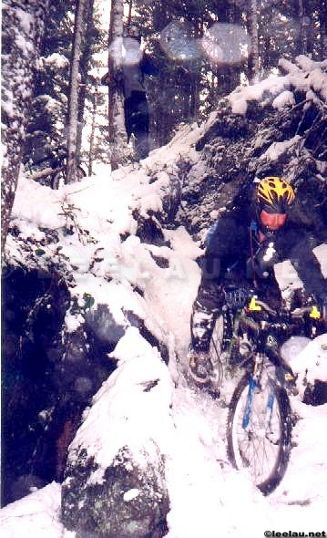 Billy making one of the most gnar corners on one of the most gnar trails in West Van look easy. In the snow. With a Marzocchi fork that barely functioned