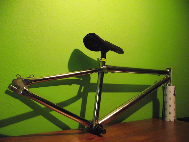 ducati scrambler sixty2 cafe racer