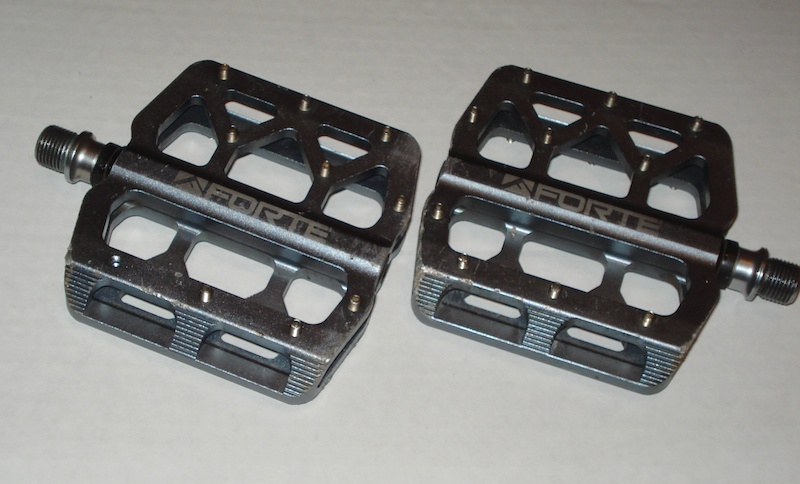 forte road pedals