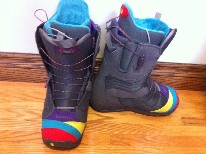 burton emerald snowboard boots 2011 Men's Photon BOA Petrol Green 13 Profile EST Optimized Midsole with B3 Gel FLEX AND RESPONSE Power Spine Backstay and NEW Power Up Medium Flex 3D Molded Tongue 2010 K2 Olympic Limited Edition