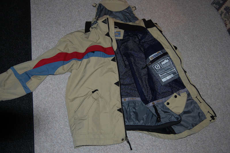 Waterproof, Breathable, Technical outerwear men's snowboard For Sale