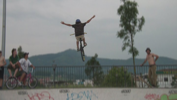 tuck no hander over a giant gap ( from the bowl over the fence)