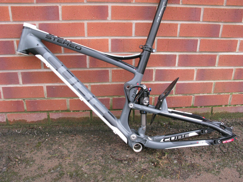 cube stereo frameset