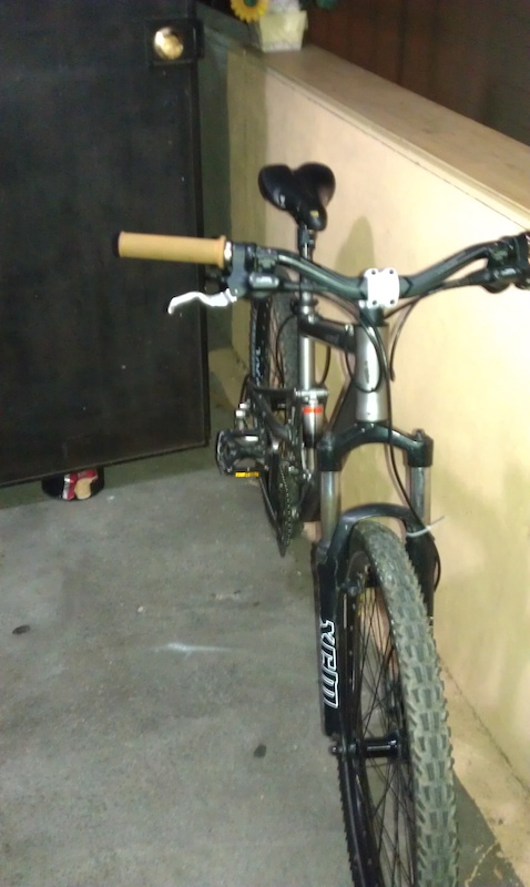 iron horse maverick 4.5 mountain bike