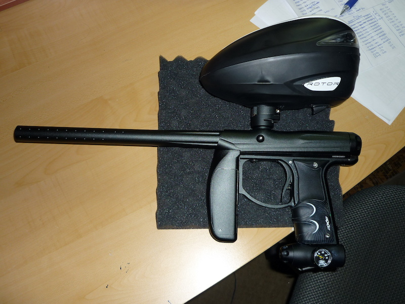 2011 Empire Axe + Dye Rotor Paintball Gun and Hopper 625 OB For Sale