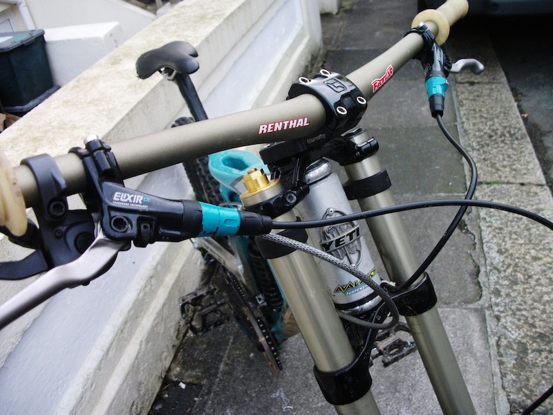 Avalanche outlet mtb suspension