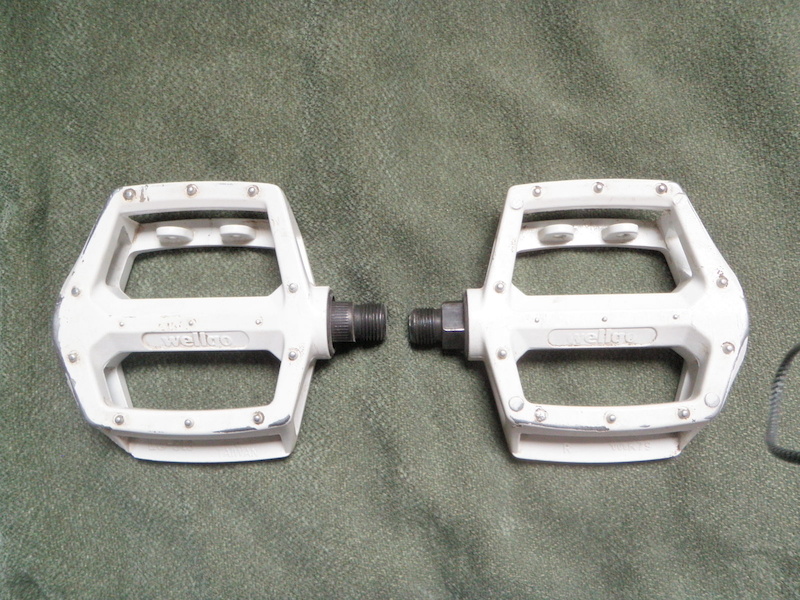 white welgo pedals For Sale
