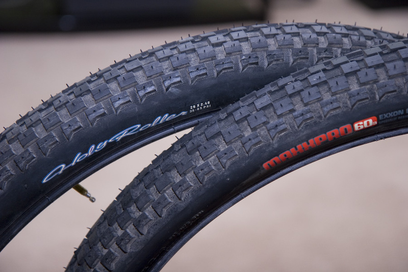 maxxis holy roller 26 x 2.4