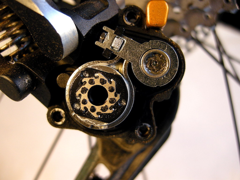 Tech Inside Shimano's Shadow Plus Mech and How To Adjust It -