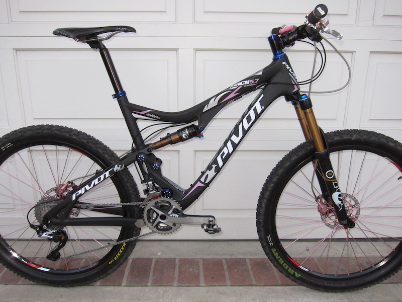 pivot 5.7 mountain bike