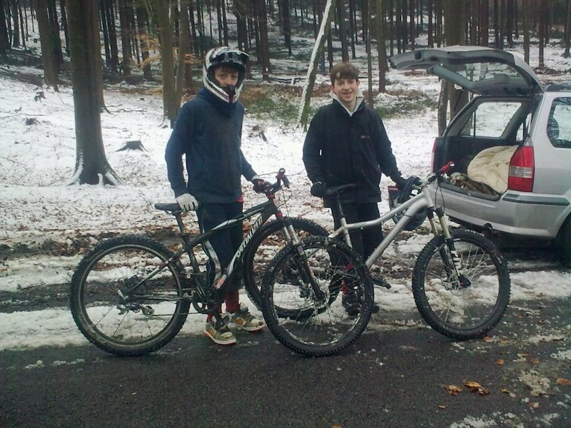 after some snowy slushy wet muddy dh hell yeahh