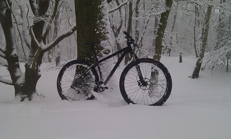 Stumpy Evo 29 er in the snow this morning..