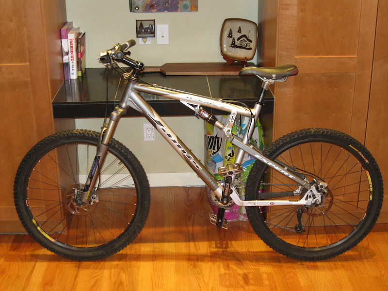 jamis dakar expert mountain bike