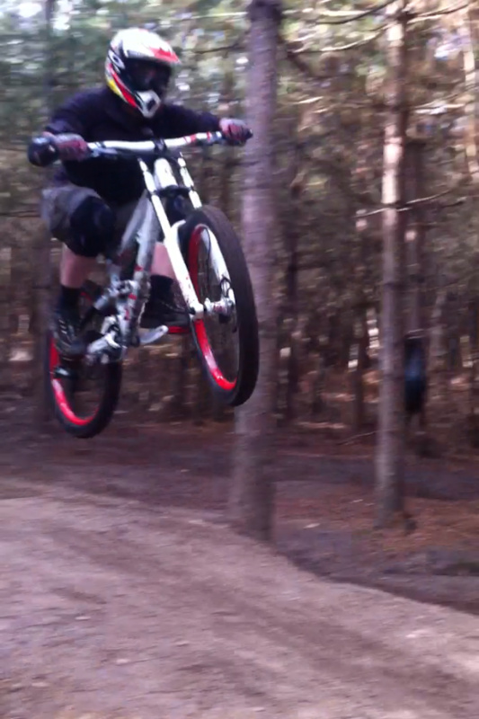 First ride on voltage fr20, first ride on a gravity type bike
(snap shots from iphone movie)
