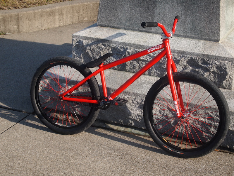 red jump bikes
