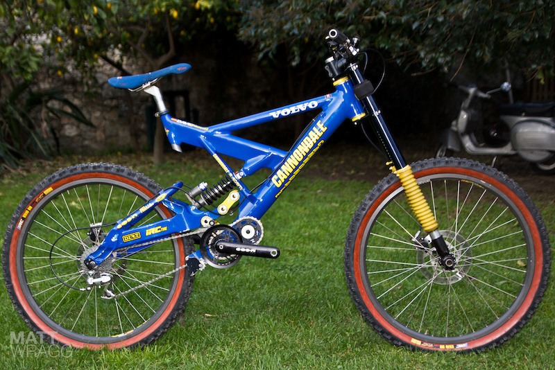90s cannondale mountain bike