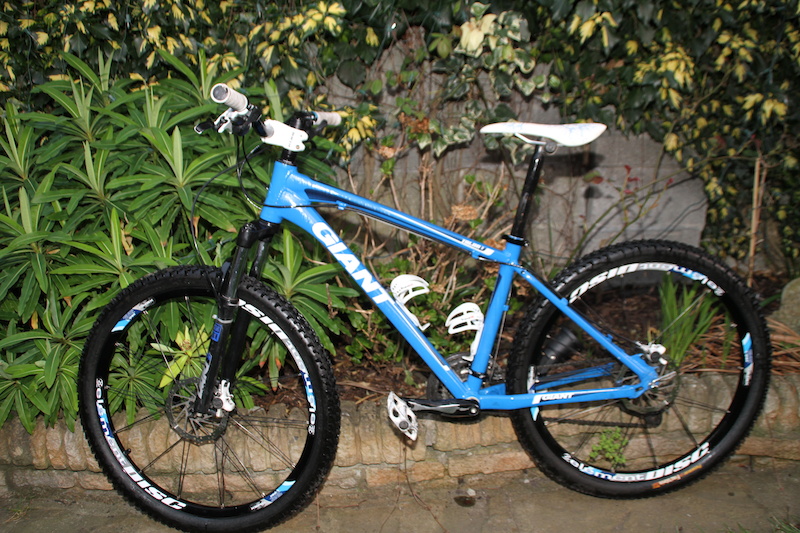 giant talon 1 2010