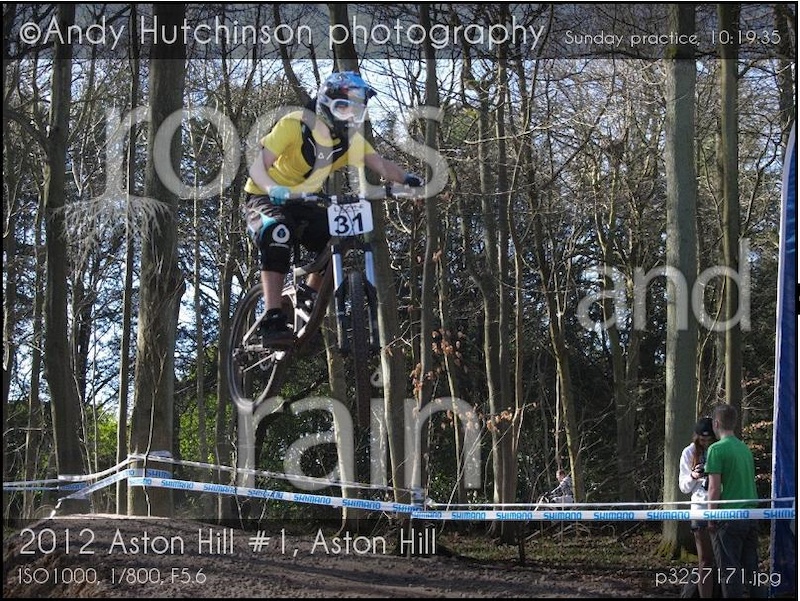 Aston Hill black run race
