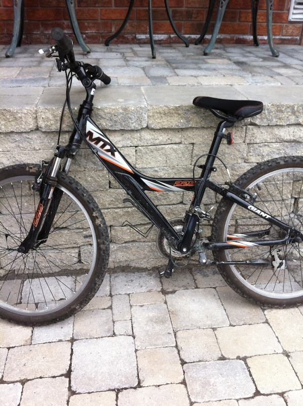 giant mtx 225 mountain bike