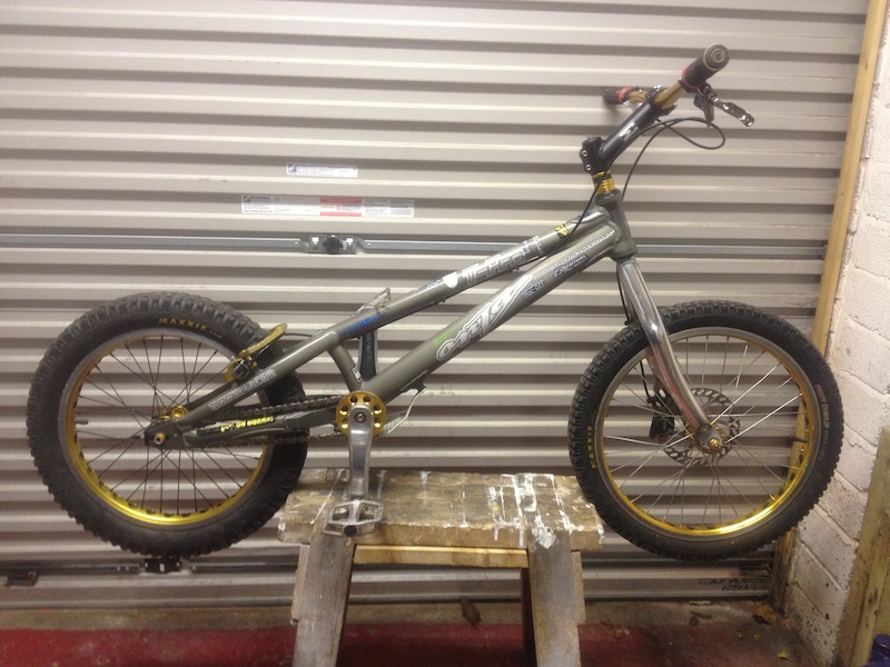 onza t pro trials bike