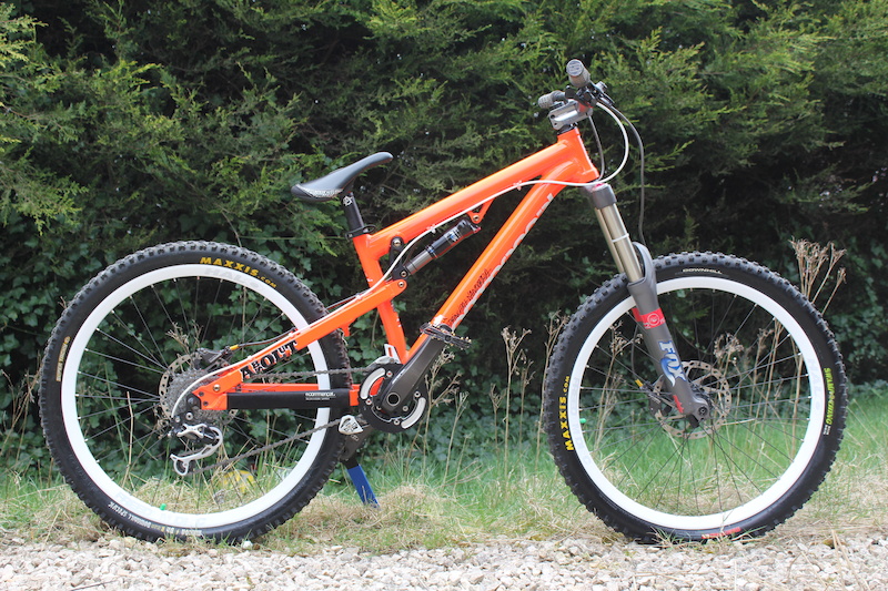 Commencal absolut hot sale sx 2012