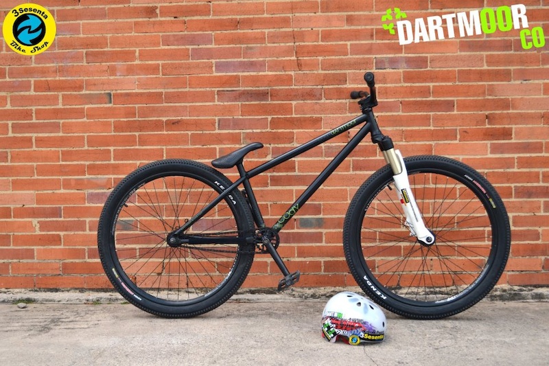 distribuidores autorizados DARTMOOR BIKES at 3 sesenta bike shop in