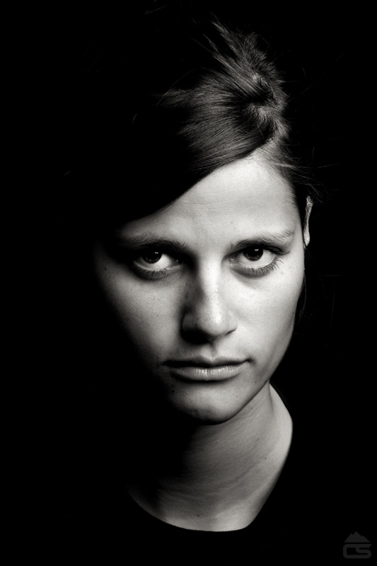 A B&amp;W something-different portrait of Steffi.