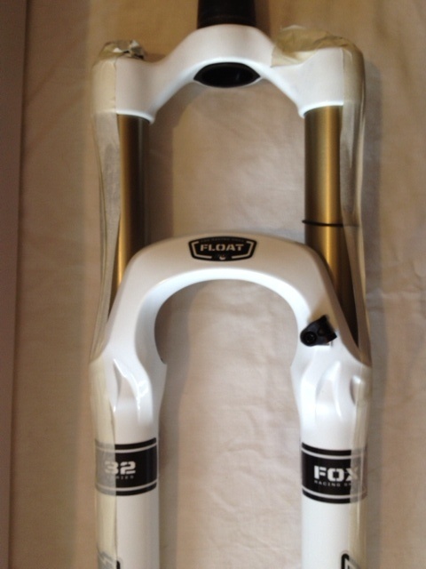 2011 Fox 32 Float 140 RL Open Bath Fork For Sale