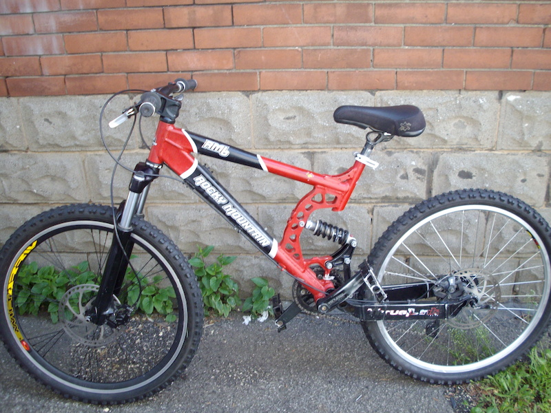 Rocky Mountain RM6 Mountain Bike with highend parts For Sale