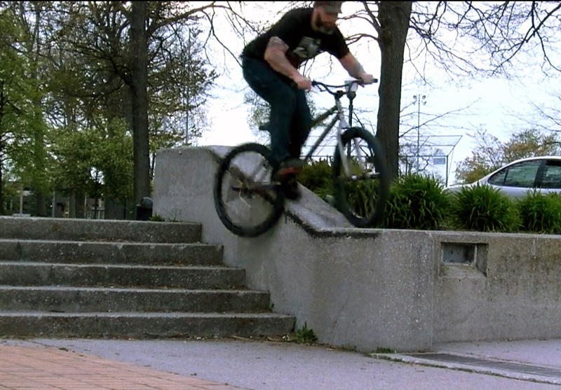 Oppo side pedal feeble on a kinked ledge. Still image from a video clip.