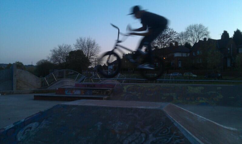 Blurry! barspin!