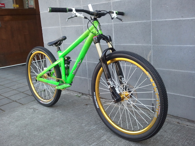 green and gold bike
