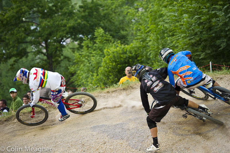 Ahh 4X...Prokop with a clean get-away from turn two but no so much for Mariusz Jarek.