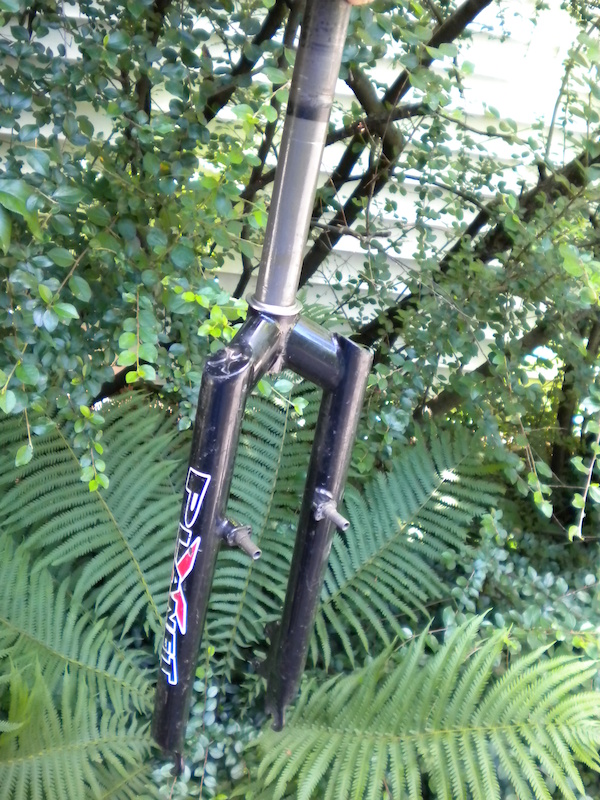 X KNIFEN FORKS For Sale
