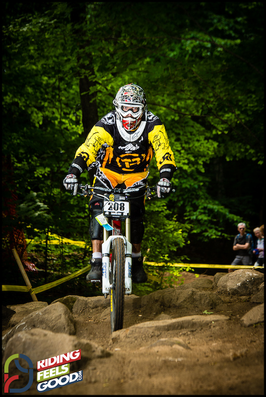Coming in for a 2nd place finish 1.387 sec. behind Greg K. at 1.09 in the Master 40+ cat O-CUP DH race this past weekend.

Thanks to Marc Landry for the Photo.
